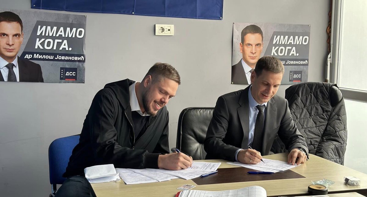 NovakovJoca's tweet photo. @SilverB89630825 Kristališu se njihovi ideološki idoli kako vreme prolazi biće još toga evo još Ljotinih perjanica https://t.co/nJsgjiMaCP