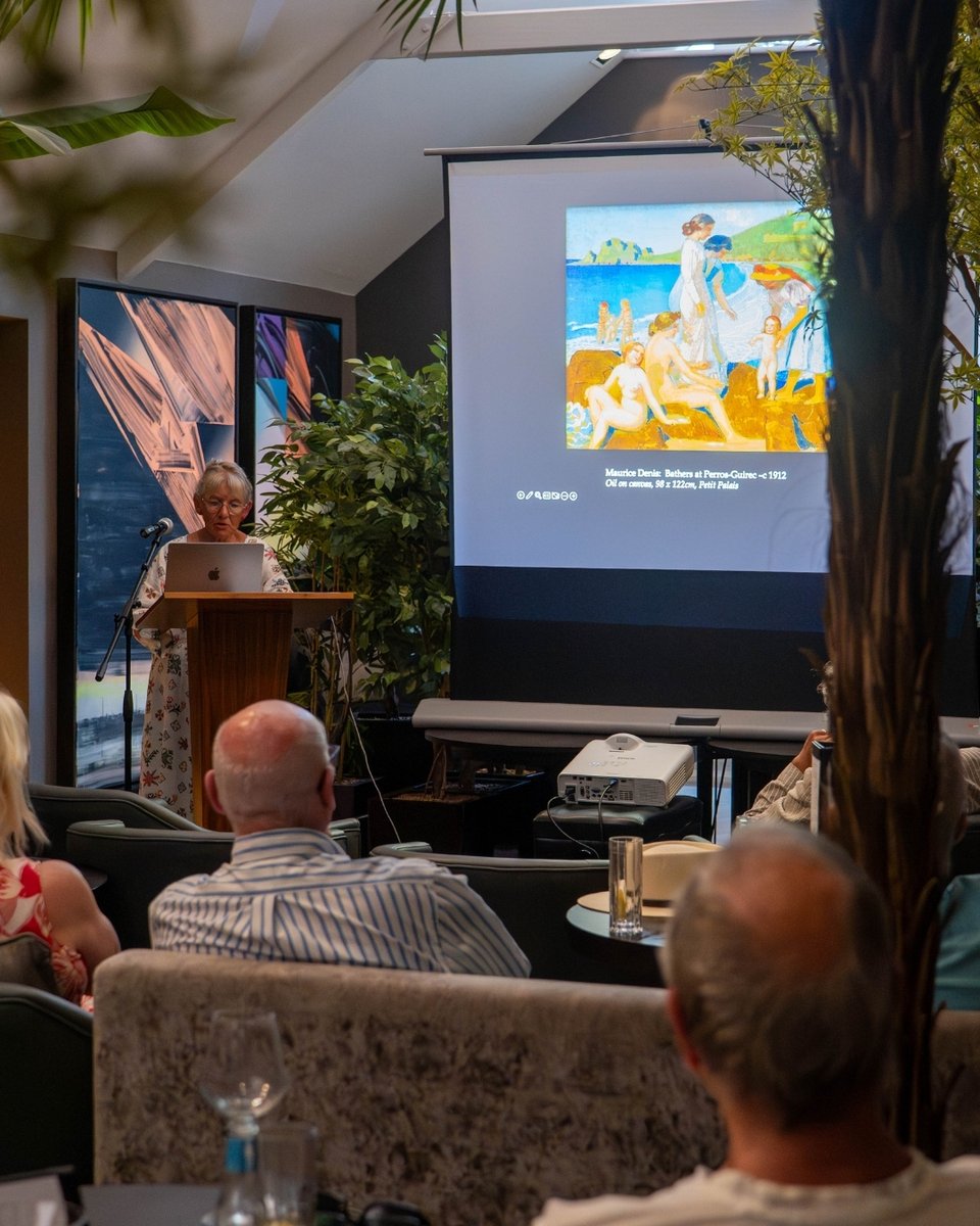 TwrYFelin's tweet photo. A wonderful evening welcoming back Art Historian, Juliet Heslewood for another fascinating art talk, this time exploring the theme of beaches in art.

#twryfelinhotel #thecelticcollection #stdavids #pembrokeshire #arttalk https://t.co/rEPOMkLLzl