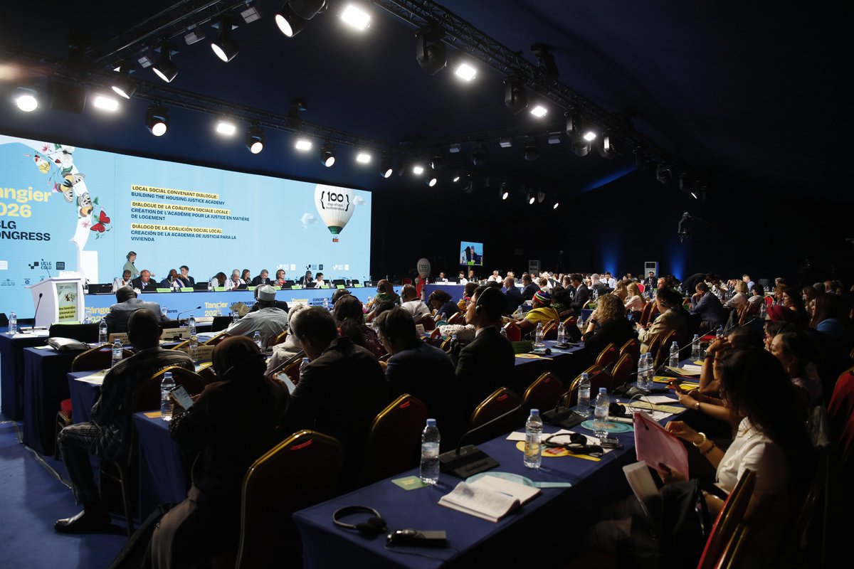 uclg_org's tweet photo. 🔵#UCLGCongress 

Full house at the heart of the Municipal Movement! 

Our UCLG World Council kicks off now discussing how to translate the #LocalSocialCovenant into concrete action for our communities. https://t.co/tlqHDPTnU2