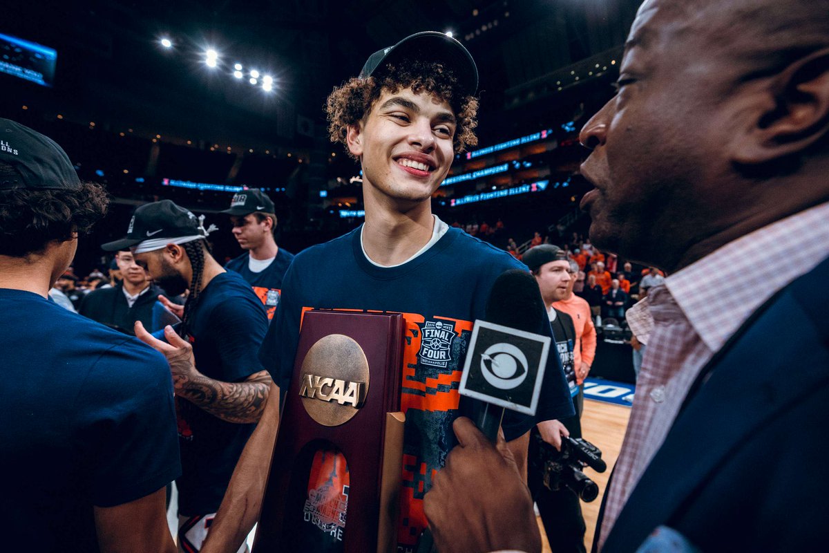 RyanBakerMedia's tweet photo. Congrats to Keaton Wagler on #5 lottery pick of the @laclippers. 3rd top-5 @nba draft pick in @illinimbb history. Incredible young man, family &amp; story! #Illini https://t.co/FYqMIlMoBT