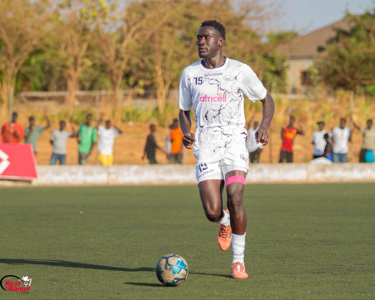 RealDeBanjulFC's tweet photo. Congrats Sidiki on making it into the Space TV and Jollof Football Bantaba Team of the Season 🤍🥰🎉!

Well deserved, star man, Sidiki Jawara 👏🏽👏🏽!

#rdb #sidikijawara #real4real #cityboys #realdebanjul https://t.co/UnJln5holC