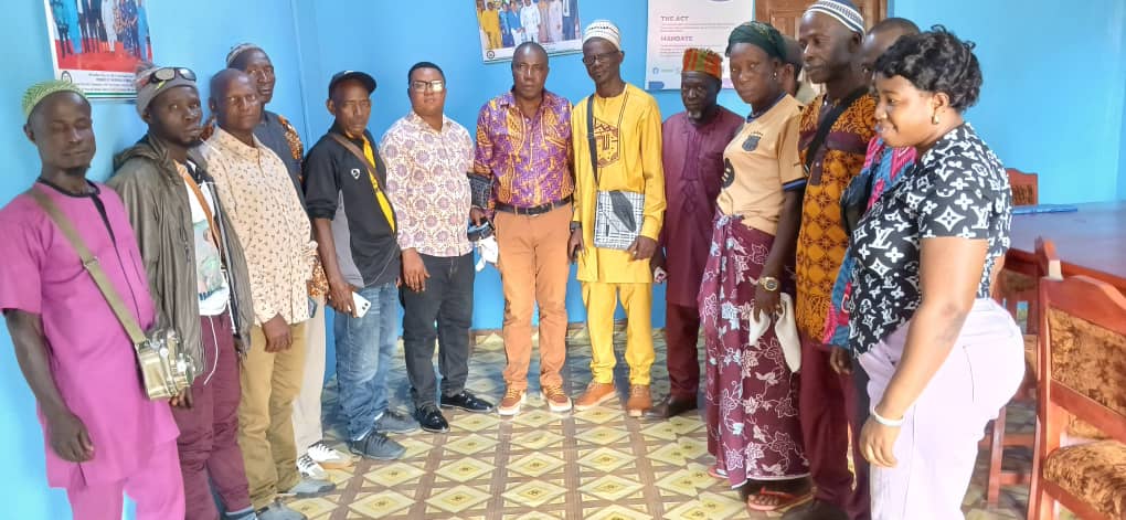 icpncsl's tweet photo. Lengekoro community stakeholders commend ICPNC’s peacebuilding efforts in promoting dialogue, mediation, &amp; social cohesion between Wara Wara Yagala &amp; Diang Chiefdoms.

Together, we continue building a peaceful Sierra Leone.
 https://t.co/qosMKTiQfg

#ICPNC #Peacebuilding https://t.co/Ahet5eqNfI