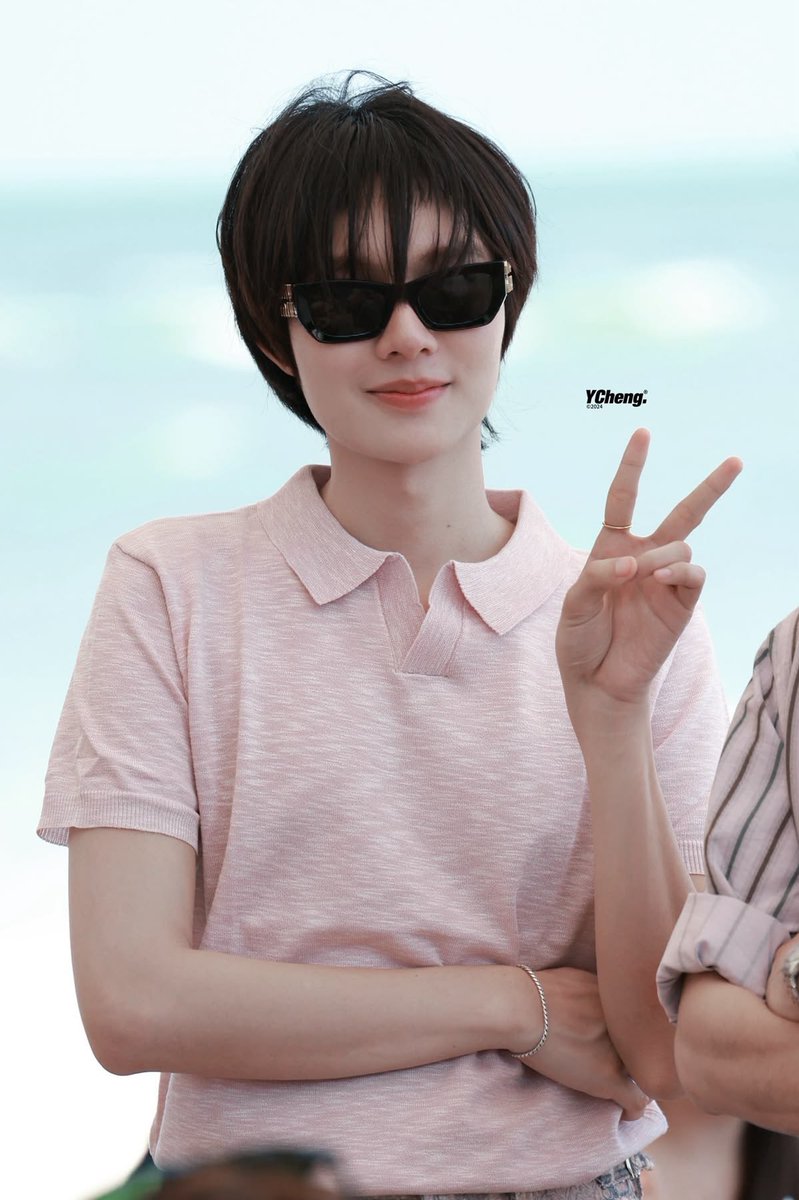 sectwo4nu's tweet photo. บางวันก็อยากเข้าไปนั่งในใจนป อยากรู้ว่าคิดอะไรน่ารัก ๆ อยู่บ้าง เพราะมันน่าเอ็นดูมาก อย่างตอนตัดหน้าม้าทวิตตี้อะ แค่นึกก็เอ็นดูแบบใจจะระเบิด นึกภาพเด้กแก้มย้อยไปคว้ากรรไกรมาตั้งใจเล็มหน้าม้าตุวเอง ตอนนั้นคงมุ่งมั่นมากอะ อยากบีบแก้ม 😭 

#nampingster https://t.co/dT4iEbtMX6