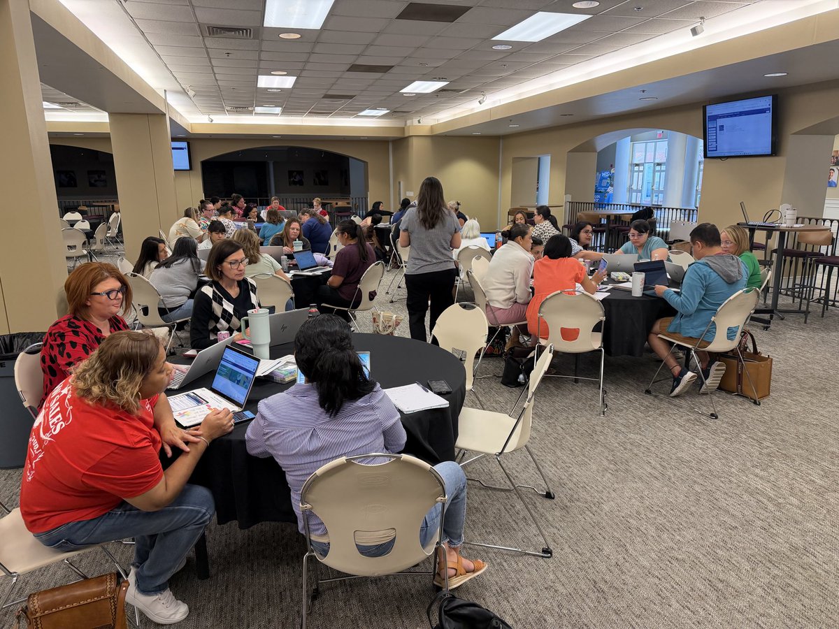 Alaina_Boaz's tweet photo. A full room and a full morning of learning! ๐โ Thankful for so many dedicated teachers investing their time this summer to deepen their understanding of STEMscopes and strengthen math instruction for our students! #MidlandISDMath #GrowandDevelop @MISDTandL https://t.co/CWUoxaCKzD