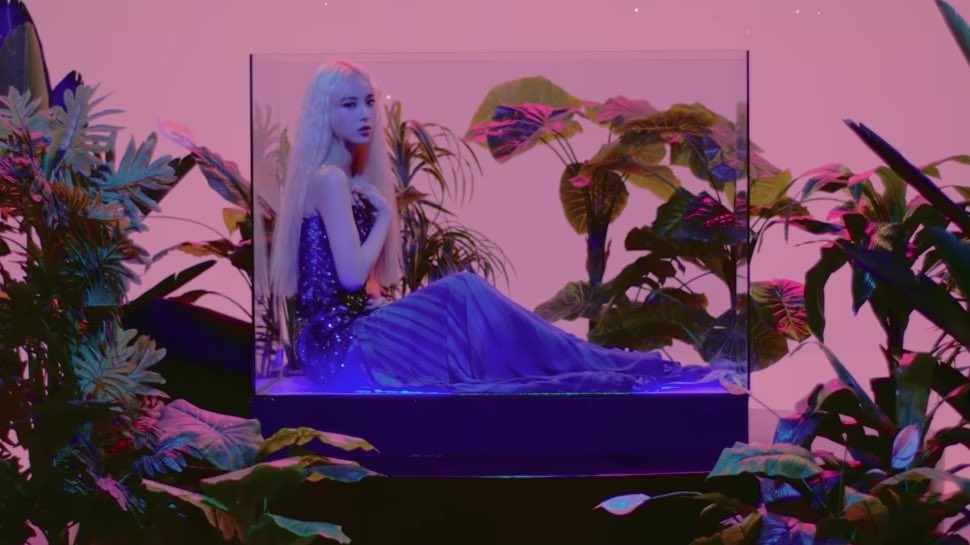 PopBase's tweet photo. 9 years ago today, JinSoul released ‘Singing In The Rain’ as part of LOONA's ‘Girl of the Month’ project. https://t.co/fx24BKkq1i