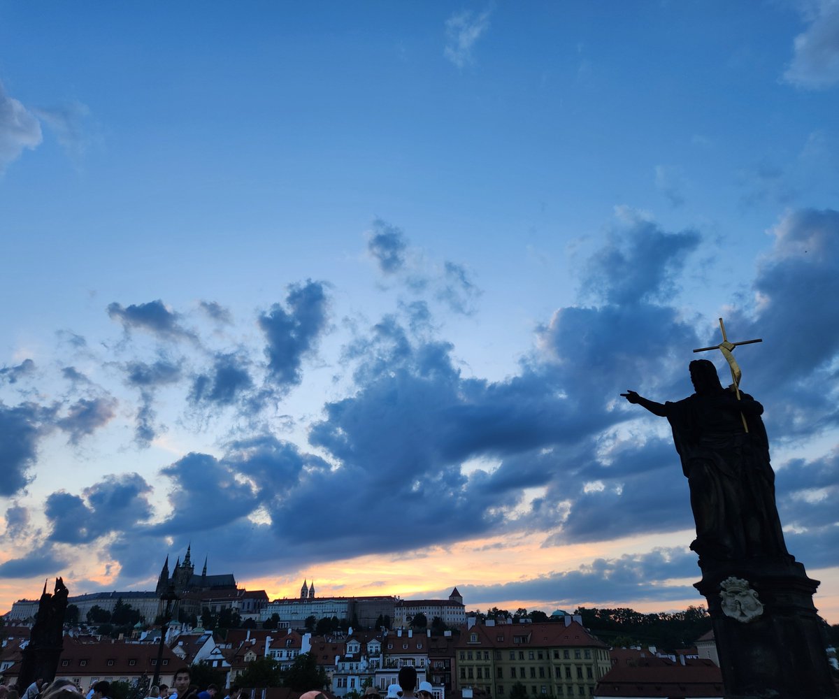 Noteworthypony's tweet photo. Been in Prague the past week for work. 
What a nice city. https://t.co/nXBkPEaR1J
