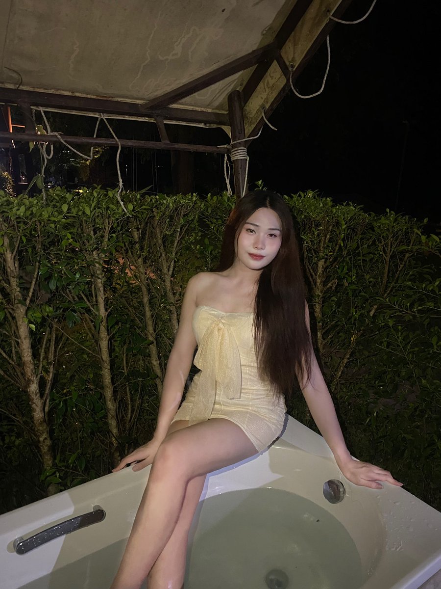 Fhii89698705's tweet photo. นอยยย🥹 #ชลบุรี #บ้านสวน #บางแสน #ดอนหัวฬ่อ https://t.co/vPJbilOWiL