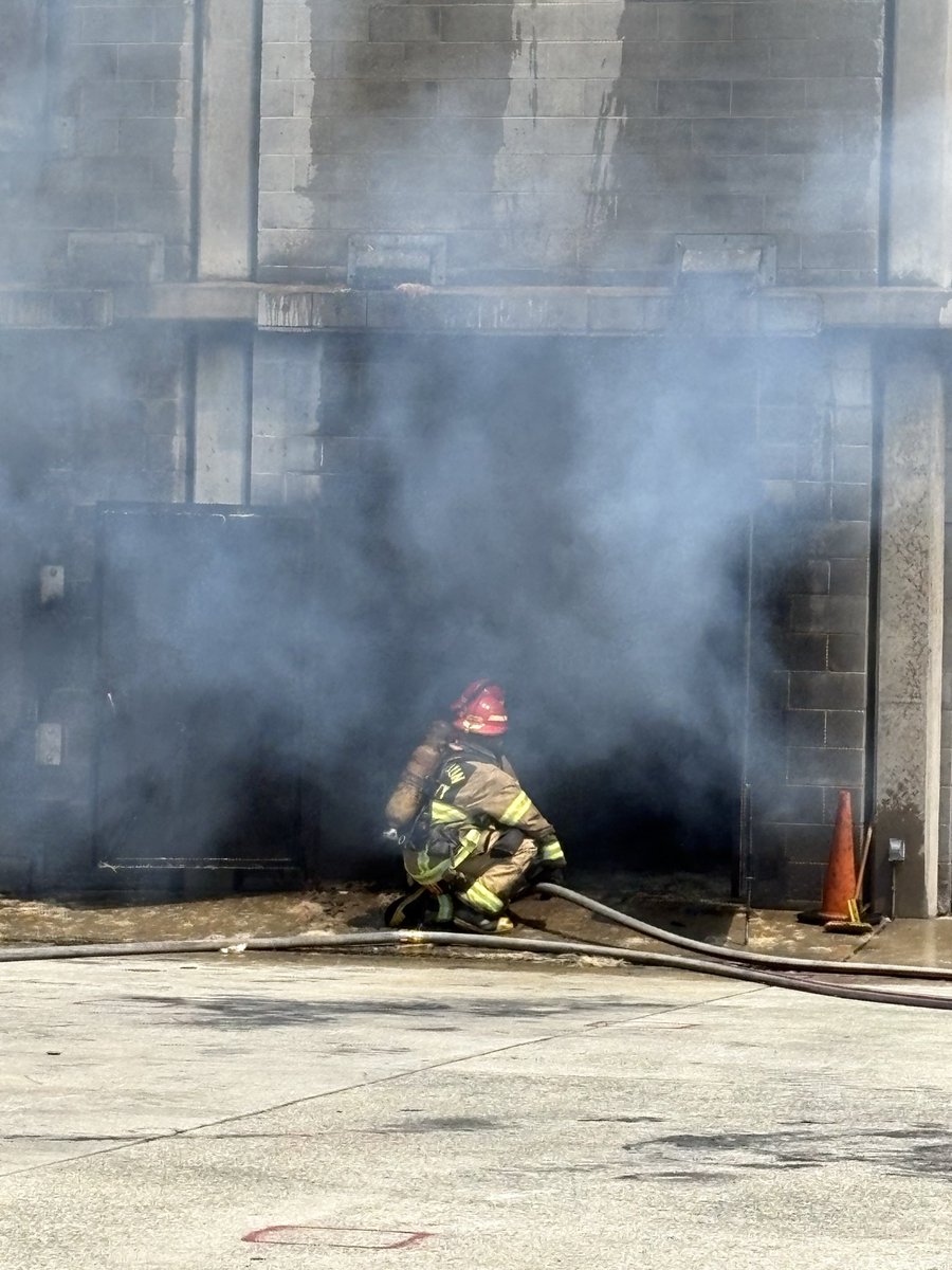 LCFR_DC's tweet photo. Beautiful weather for @LoudounFire #recruitclass50! #everydayisatrainingday https://t.co/yCiutvC9GG