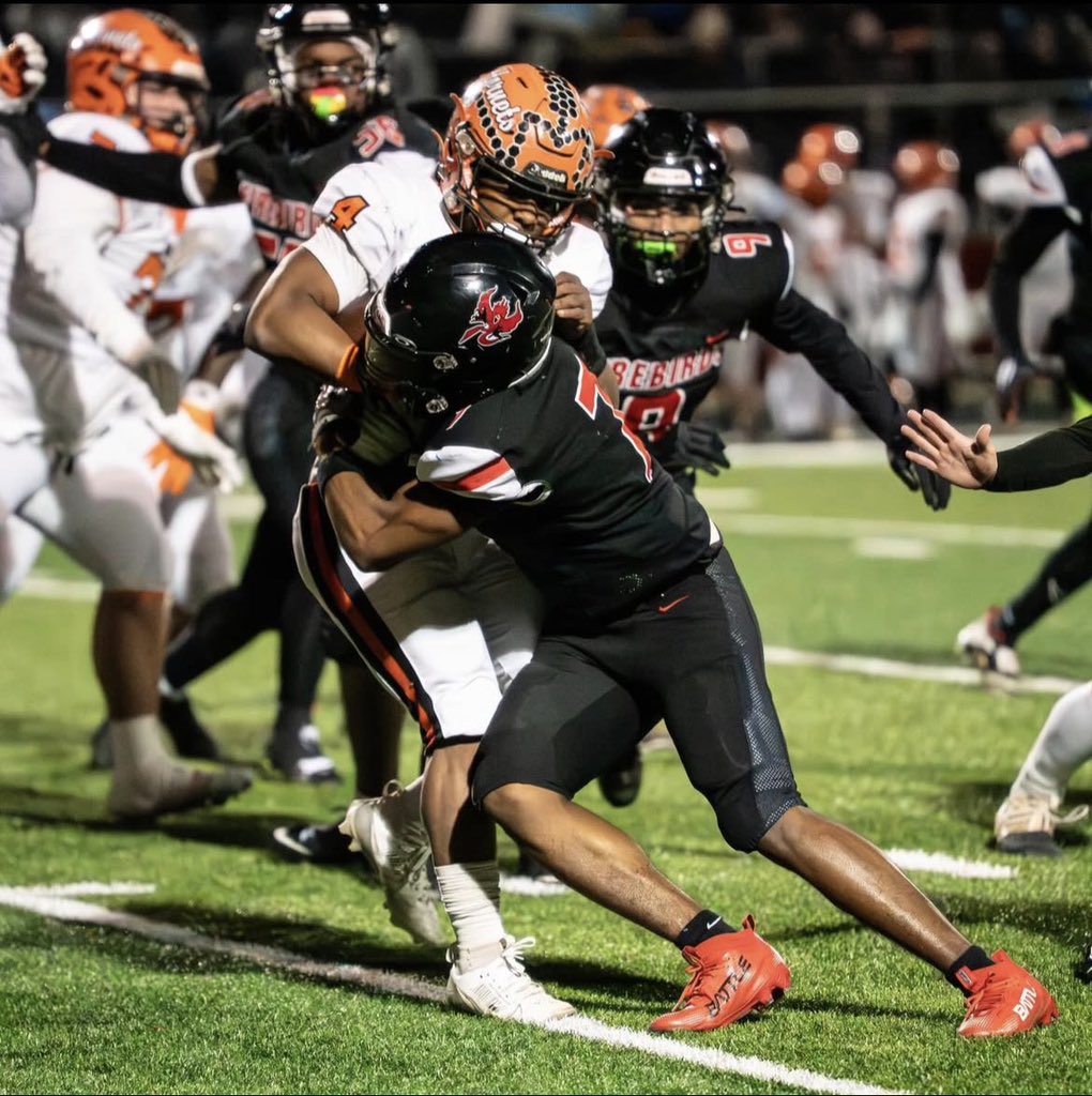 CSmithScout's tweet photo. ICYMI .....#TN2027
Pearl Cohn (DB) Landan Left has committed to #WesternKy
#Hilltoppers #CUSA
(#PRZTN 9th ranked Def. Back; 75th overall)
#Firebirds #MidTN27
#CSS #TNHSFB https://t.co/B2HZSGDv53