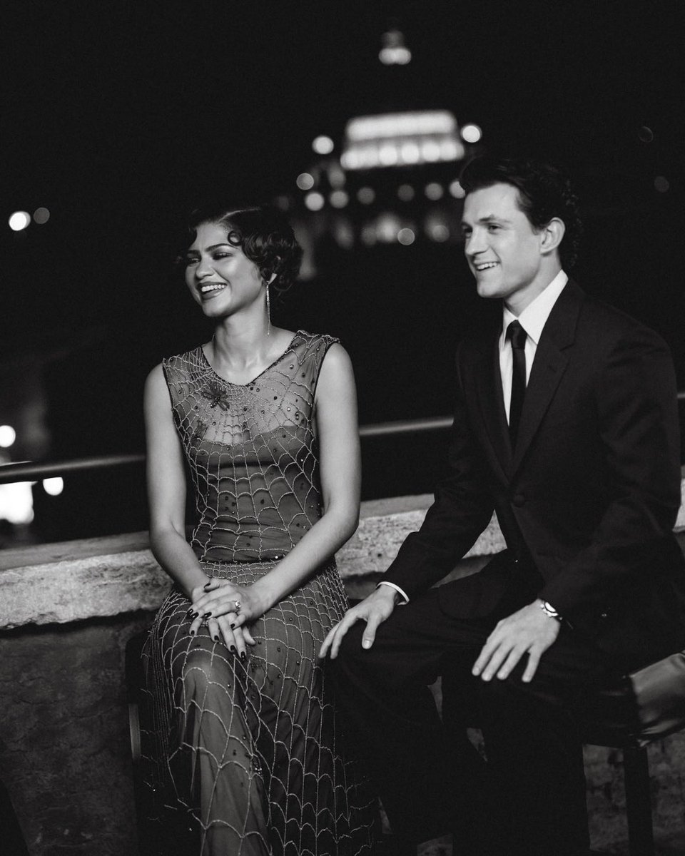 hllandayalali's tweet photo. the bride and groom https://t.co/kgfnLPyYKe