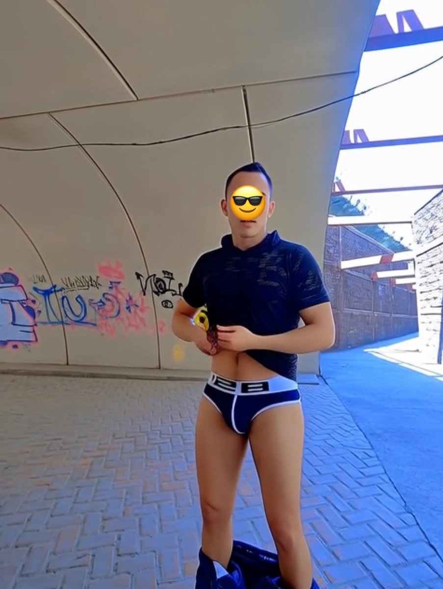 Rancheritofiu22's tweet photo. Me lo Cogi en el puente del amor❤️ 21 años Trababa en Mc Donald Galerías ahorita ya tiene 24 #gay #Saltillo #Monterrey #Cruising #Hetero #Gloryhole https://t.co/nEGjChrjLb