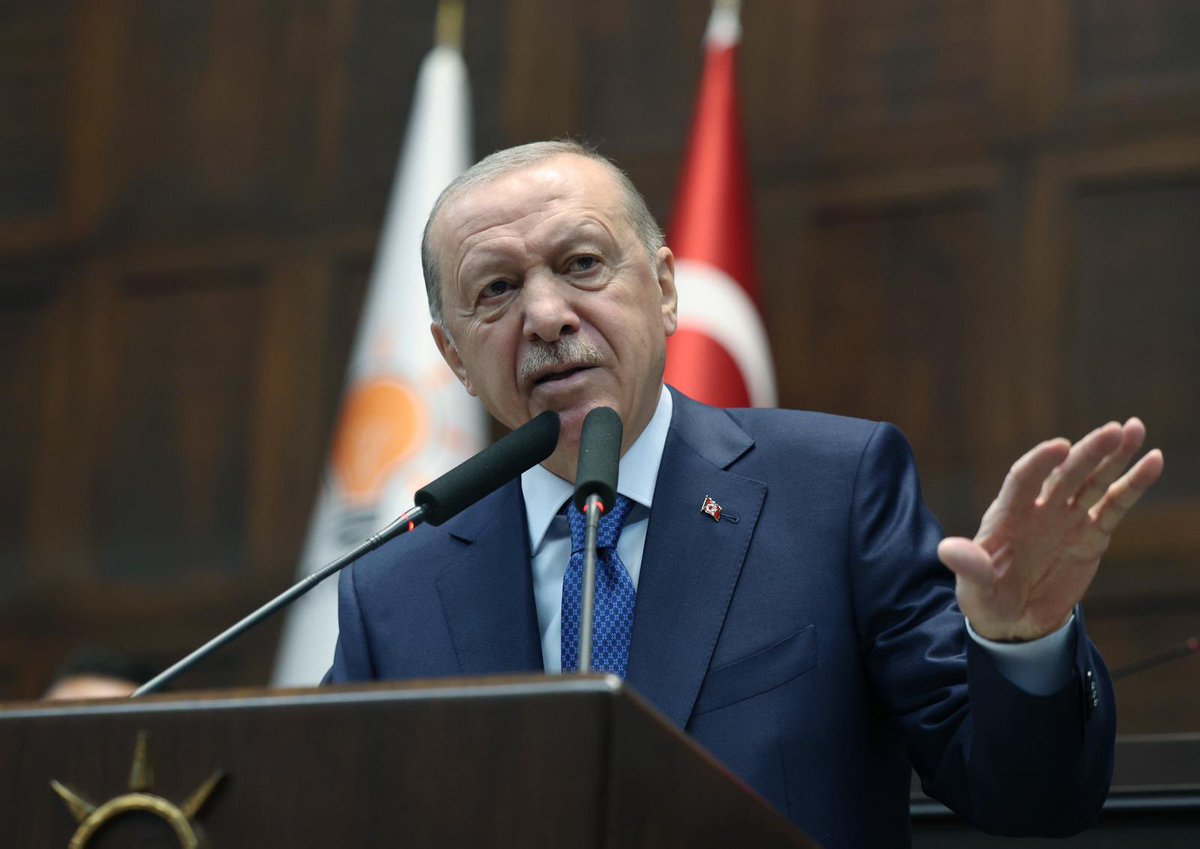 CYAZMAC's tweet photo. Dünya liderimiz, Cumhurbaşkanımız, AK Parti Genel Başkanımız Sayın Recep Tayyip Erdoğan'ın başkanlığında AK Parti TBMM Grup Toplantımızı gerçekleştirdik. 

Toplantımızın teşkilatımıza, ülkemize ve milletimize hayırlı olmasını dilerim. 

@RTErdogan @Akparti https://t.co/EMceDOAjU6