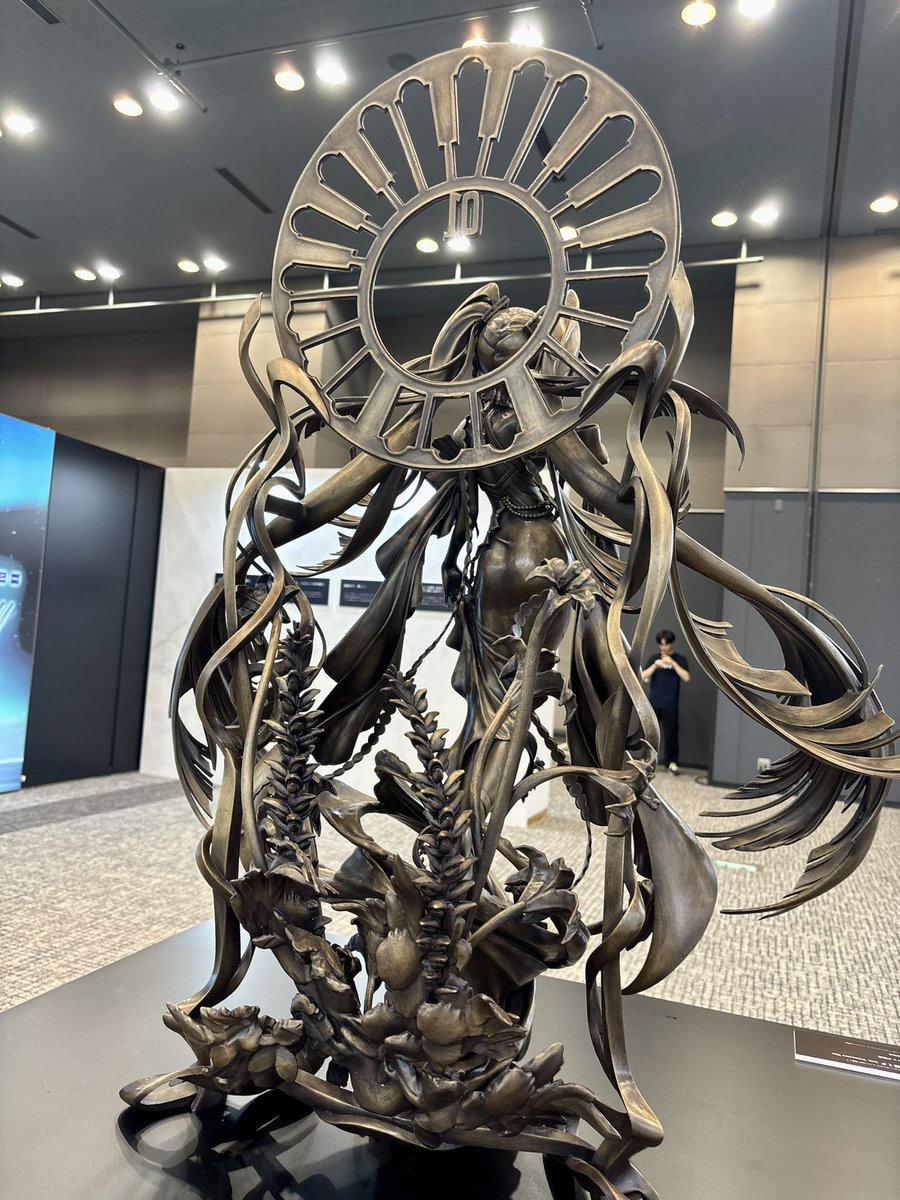 これは「グッドスマイルフェス2026」で見た、初音ミクさんの銅像