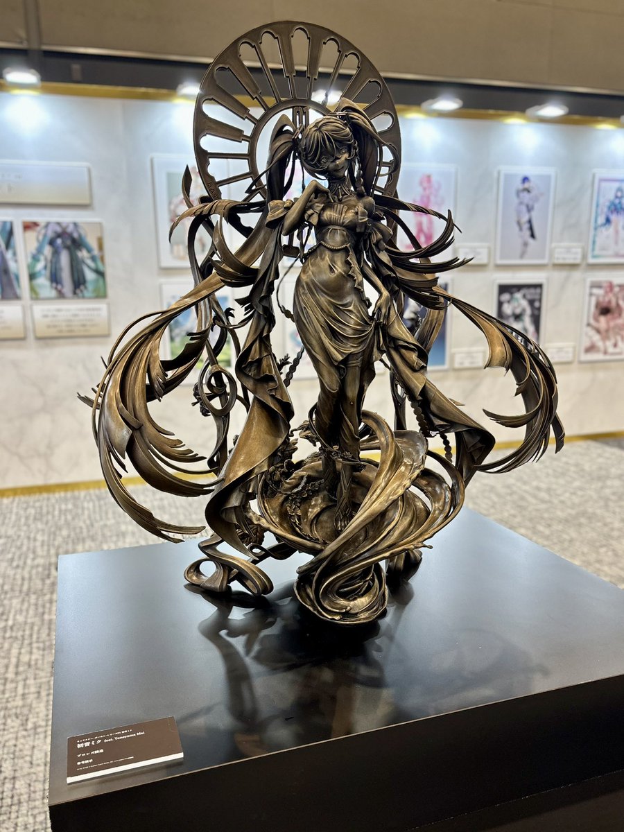 これは「グッドスマイルフェス2026」で見た、初音ミクさんの銅像