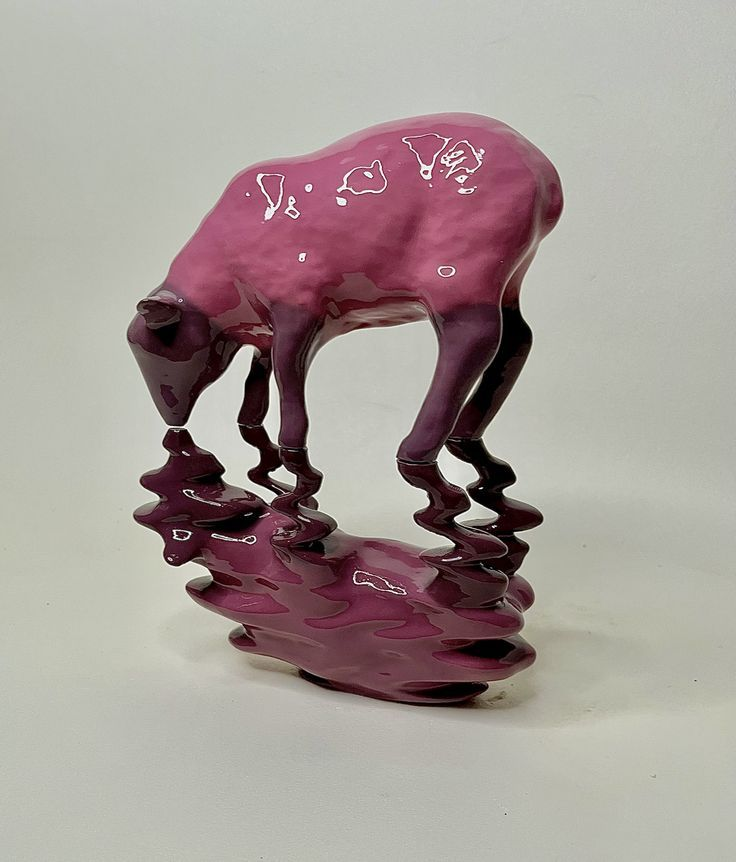 HerodotusWave's tweet photo. A unique surrealist ceramic sculpture titled "Suffolk, where they come" by Japanese contemporary artist Kenichi Nakaya. https://t.co/7kJWpIN0eR