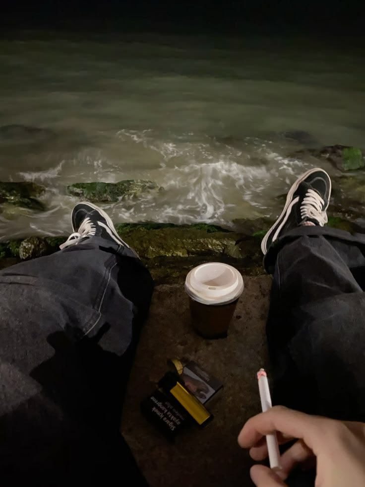 SleeppyGuy's tweet photo. Need a spot like this for smoking https://t.co/hEU82OaTvd
