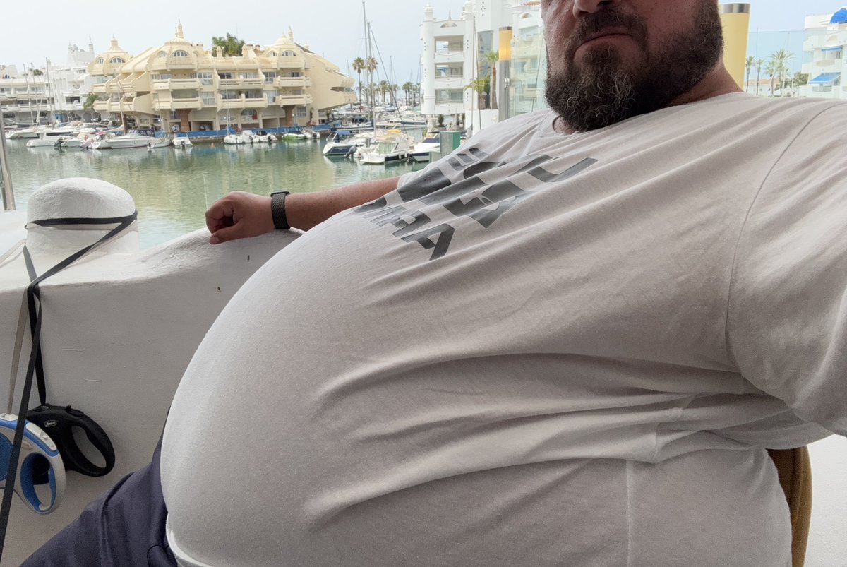 chubbybear79's tweet photo. They know how to treat a fat guy… https://t.co/810rgOOMr0 https://t.co/YRO38pA5EE