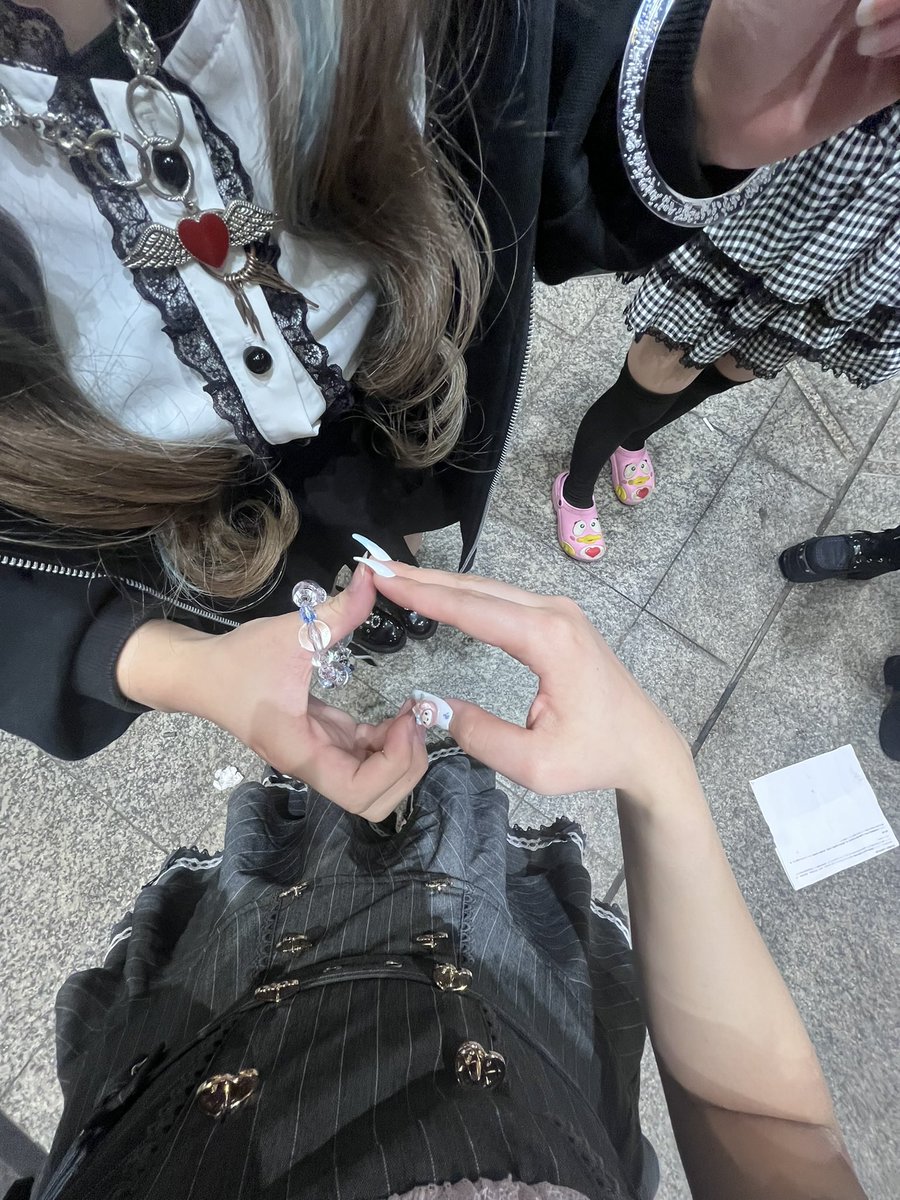 Ko01nk's tweet photo. ハイジアでみんなで楽しく話したりするのめっちゃ楽しかった #トー横界隈 https://t.co/T4zPojMyu3