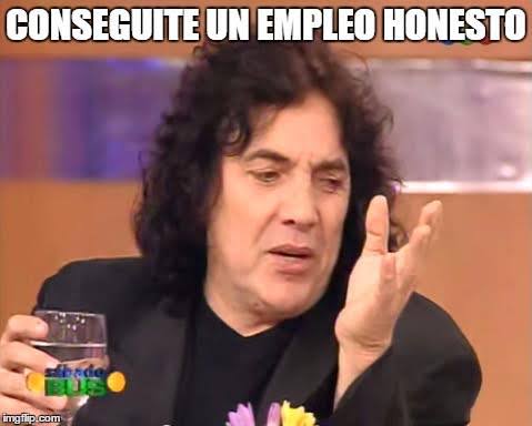 sk8erfromhell's tweet photo. @FGR_SV @PNCSV Uy! Pero no vaya a ir cocaina en contenedores desde el país, que ahí no se sabe quien permitió la salida....🤨🙄
#CafeConCremora #CafePerico https://t.co/VpoU5ZZJjC