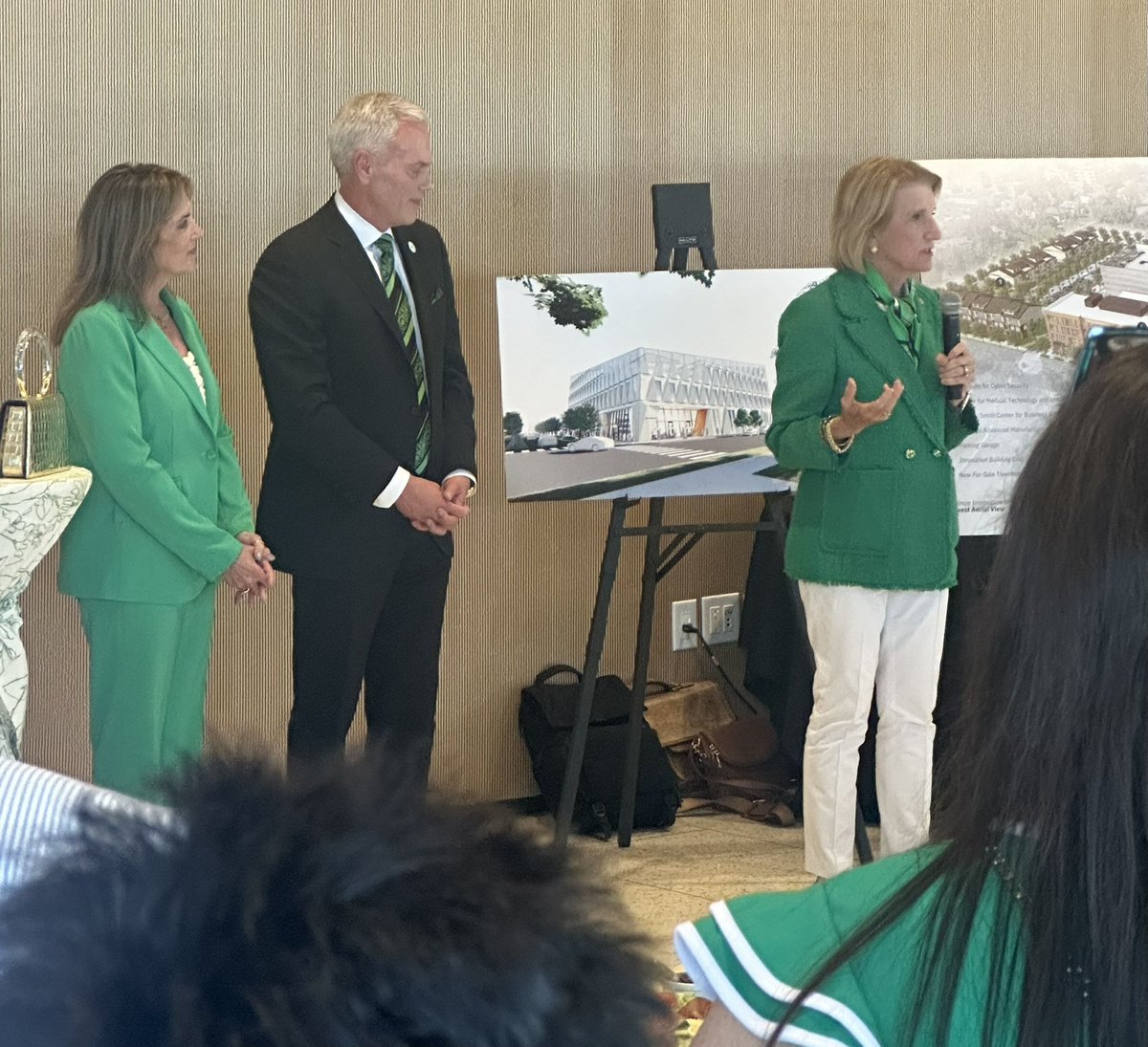 MarshalluPres's tweet photo. It was wonderful to be in DC spending time with West Virginia’s Congressional leaders, their hard-working staffs, alumni and partners. Their partnership &amp; support have an outsized impact on our university, our state and our nation, and we appreciate their leadership and service! https://t.co/xHvordc2Pf