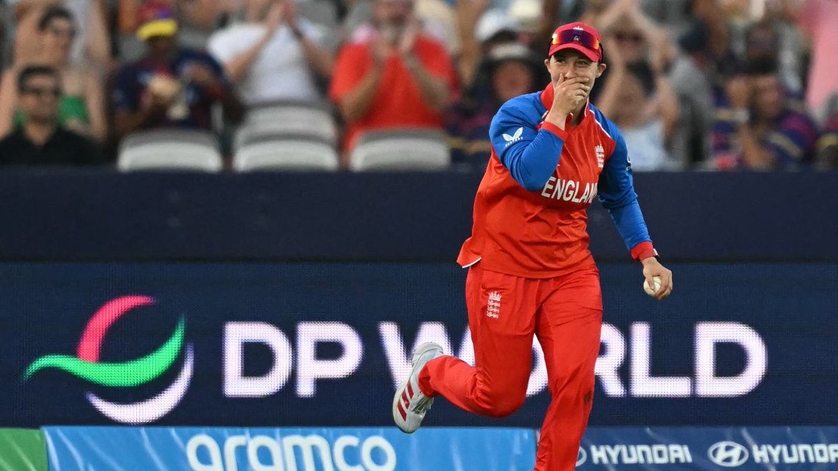 PCA's tweet photo. Semi-final bound ๐ช
Congrats to @englandcricket Women for reaching the next stage of the #T20WorldCup with a great win over the West Indies ๐
#ENGvWI https://t.co/VyCtiXAUJI