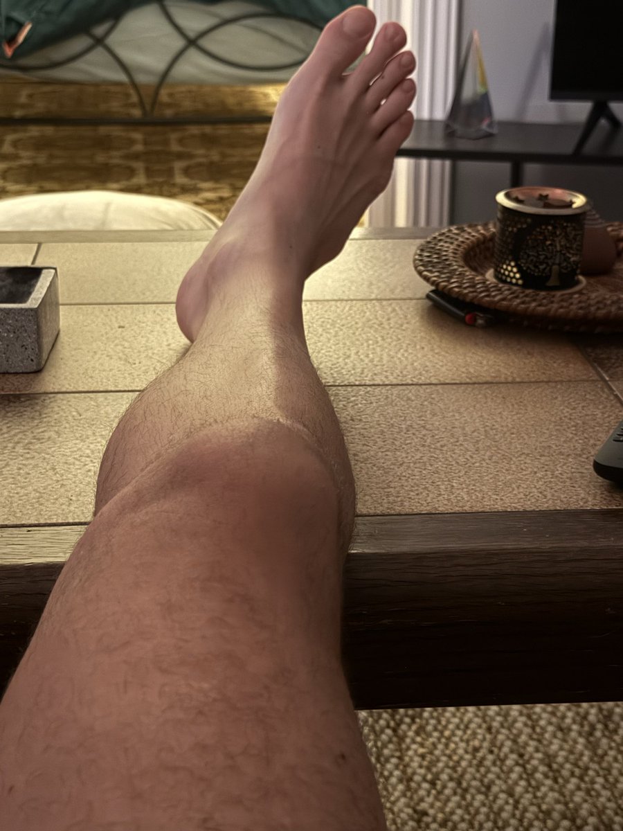 Ikarous_pr's tweet photo. Hot Summer ! 
#feet https://t.co/RUUyKCUdku
