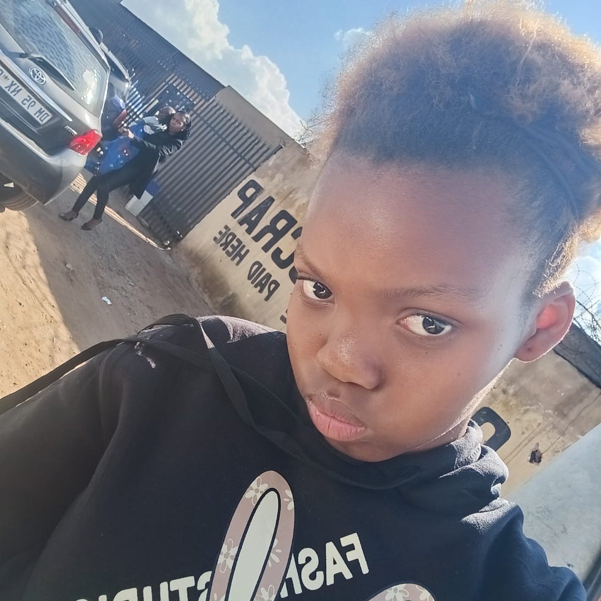 KingDebesha's tweet photo. @PresidencyZA @Abramjee @JacintaNgobese @Lesufi  Rakgolo can we please have audit trail after you spend R600M of our tax money and why you bring illegal foreigners at Westrand and why you hired foreigners, 14 yrs Girl child is missing for 2 months at Fleurhof flats https://t.co/jFu8WjycM2