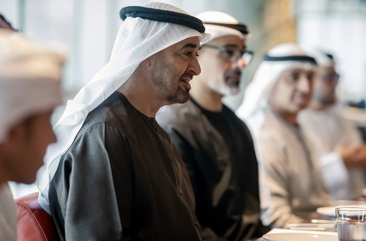 AnwarGargash's tweet photo. تشرفت بحضور لقاء صاحب السمو الشيخ محمد بن زايد آل نهيان، حفظه الله، بمعالي وزير الخارجية الأمريكي ماركو روبيو. وتعكس هذه الزيارة عمق الشراكة الاستراتيجية بين دولة الإمارات والولايات المتحدة الأمريكية، وهي شراكة تشهد تطوراً مستمراً في ظل المتغيرات الإقليمية والدولية.

وقد حظيت حكمة دولة الإمارات وقيادتها الرشيدة، إلى جانب شجاعة أبنائها ومتانة مؤسساتها، بإشادة وتقدير واضحين خلال هذه المرحلة الاستثنائية. فقد واجهت الدولة تحديات بالغة التعقيد، وتمكنت من تجاوزها بعزم وكفاءة واقتدار، وتواصل اليوم أداء دورها المحوري في ترسيخ دعائم مرحلة جديدة من الاستقرار والتنمية التي تتطلع إليها المنطقة وشعوبها.