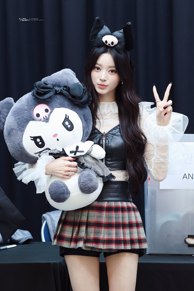 annarated's tweet photo. 260621 

#ANNA #안나 #MEOVV #미야오 https://t.co/HmK8yRMGsj