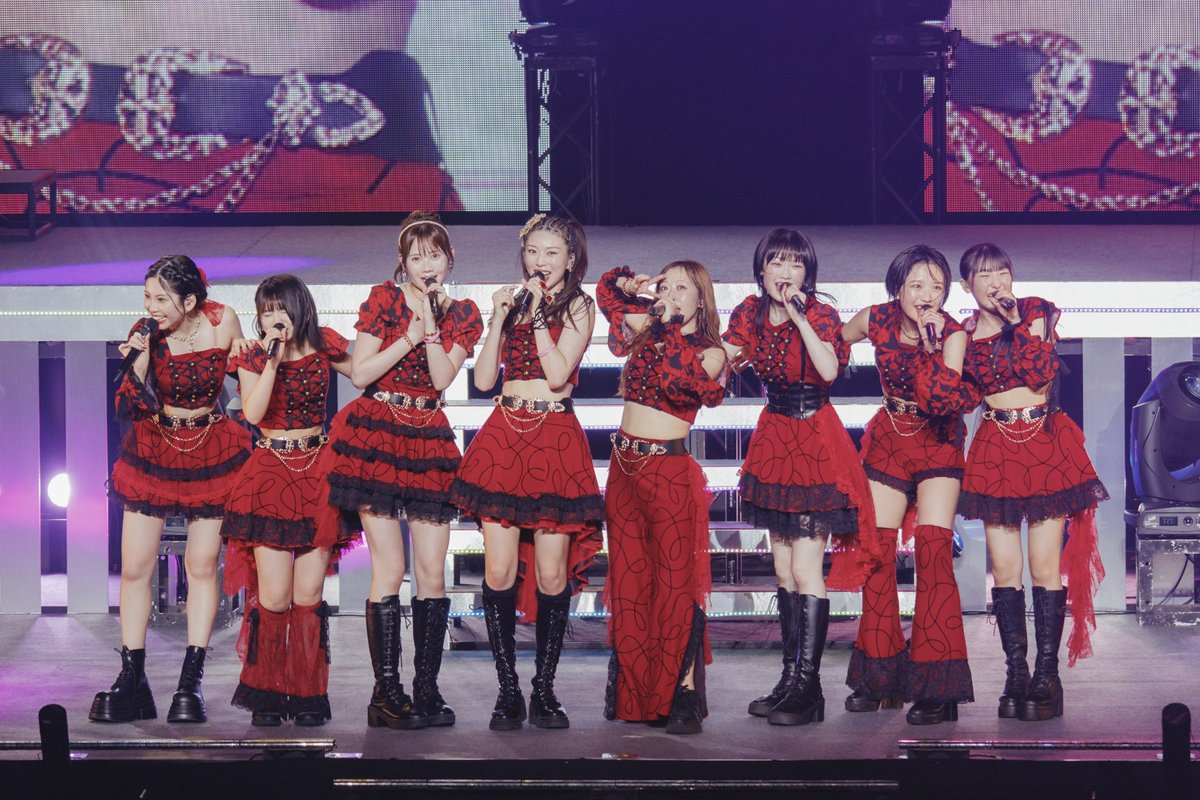 UpFrontLink's tweet photo. Morning Musume。'26 held their Spring Tour Final &amp; Maria Makino's graduation concert at Budokan! 🎉

New 18th gen members joined the stage too!

Full report &amp; photos:
 https://t.co/4VMdVPg7hv

@MorningMusumeMg 
#MorningMusume #MariaMakino #HelloProject #Jpop https://t.co/IiMQU3KNAj