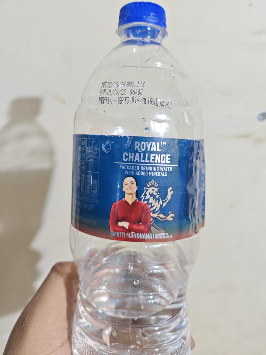 SarangSharma32's tweet photo. @IRCTCofficial @RailMinIndia @eCateringIRCTC beside railneer is there any other water bottle allowed to be sold on railway station and inside trains? Just bought this from rajpura junction (RPJ)  while traveling in 14681 today btw same stack of bottles was loaded in 14681 https://t.co/7KVJqNUVpq