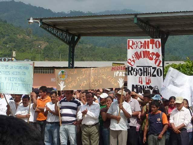 wambraEc's tweet photo. AHORA| 
Campesinxs de Las Naves, San Luis de Pambil y Zapotal, de Bolívar, presentaron  una Acción de Protección en contra de la empresa Curiminig y el Ministerio de Ambiente para detener el proyecto minero Curipamba
La audiencia se desarrolla sin presencia de las comunidades https://t.co/nWjxO3rNKP