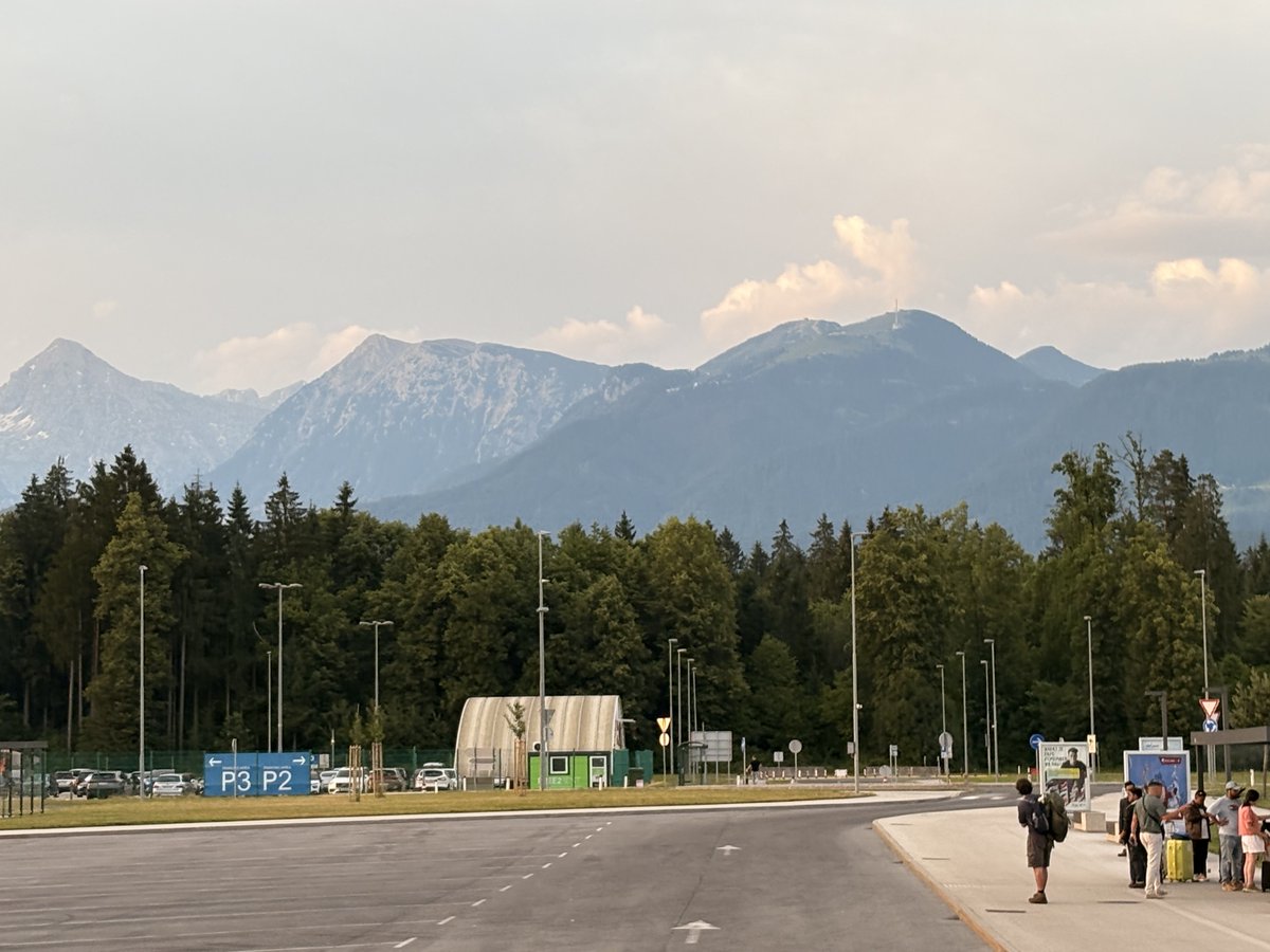 jmtodd23's tweet photo. First time in this country and the views upon landing didn’t disappoint. #slovenia @British_Air https://t.co/m0W3EiOA1E