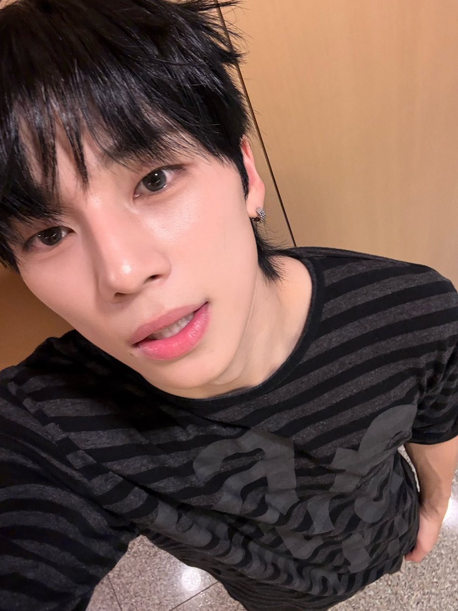 7exzbbl's tweet photo. 🫧🐾 260625 https://t.co/05uVCHXn81