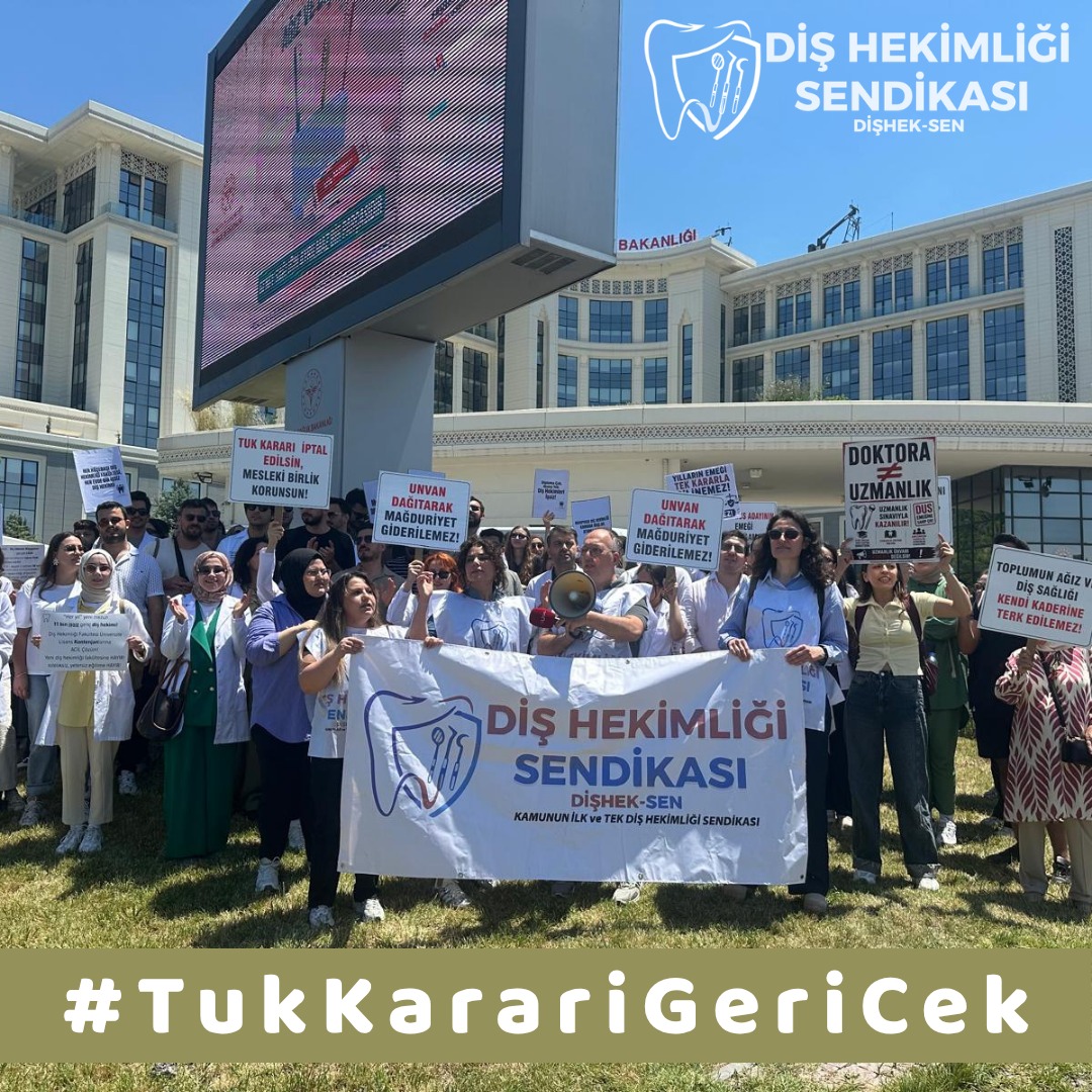 Mrt526352's tweet photo. Sağlık hizmetlerinde kaliteyi konuşurken eğitim süreçlerini görmezden gelemeyiz. 
#TukKarariGeriCek https://t.co/MBIA8UVQMD