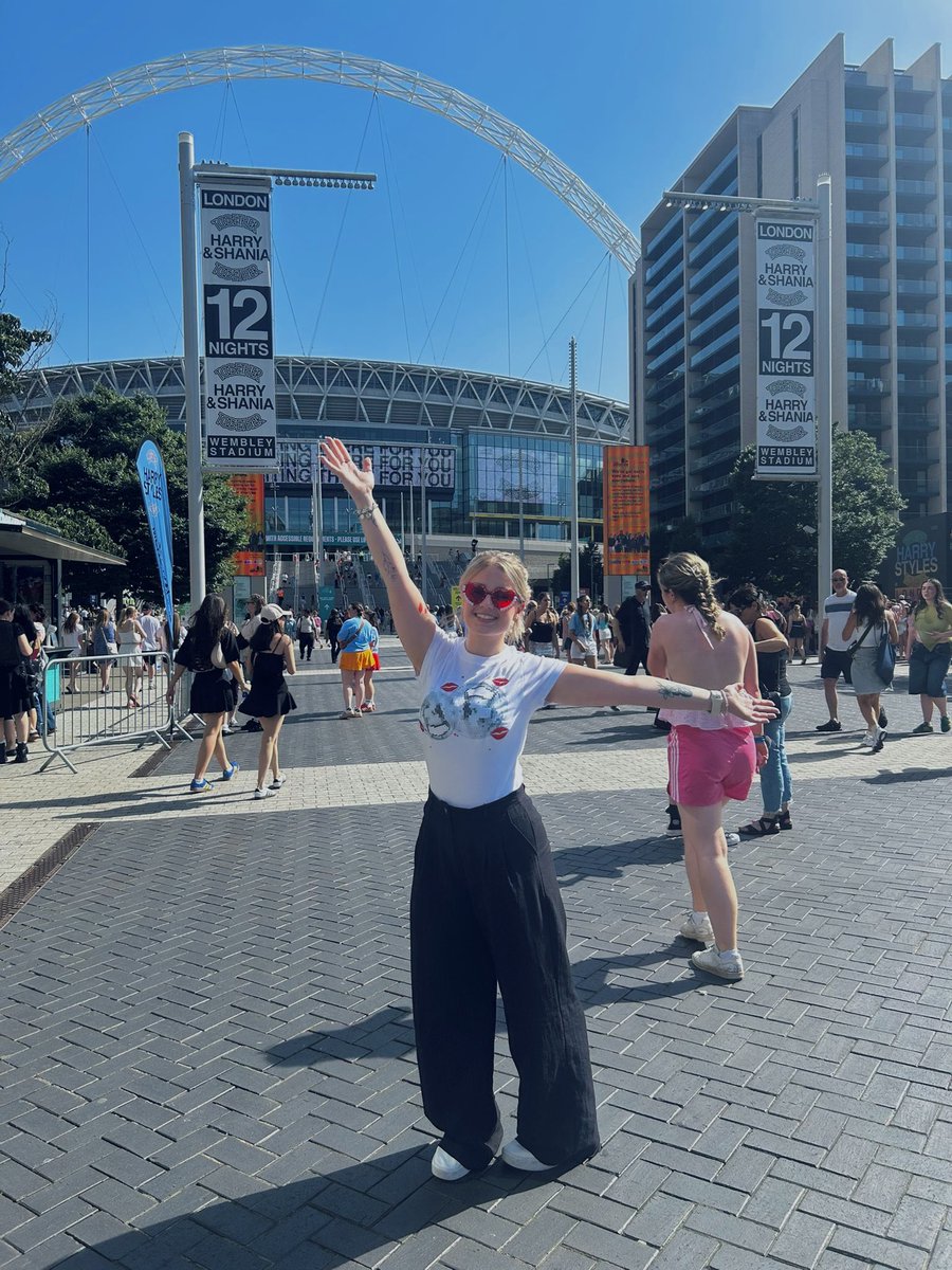 geniebolls's tweet photo. Hazza in the heatwave 🥵 https://t.co/rQnPfgX7gU