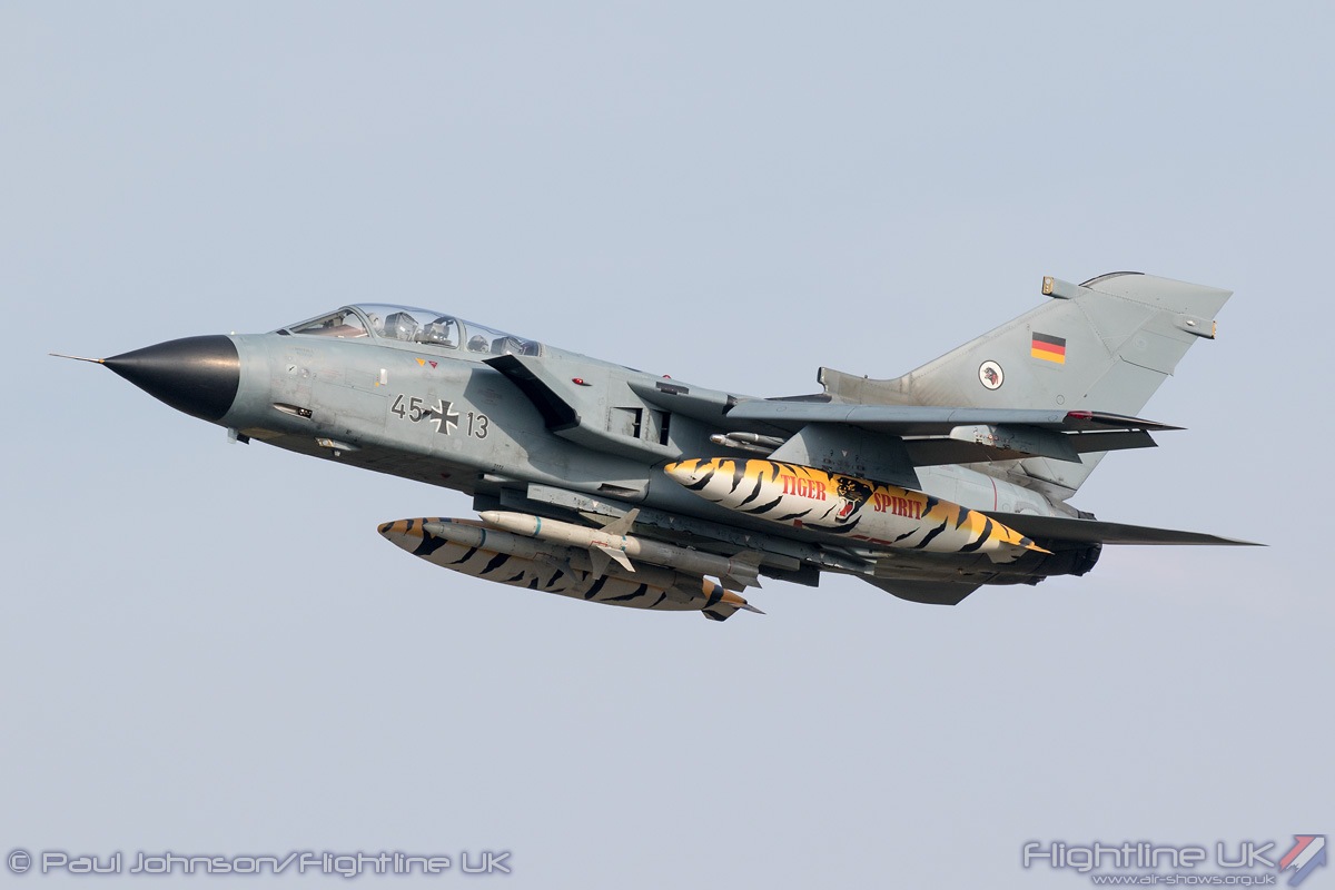 flightlineuk's tweet photo. AIRSHOW NEWS: The Royal International @AirTattoo announces Tiger Gathering theme for next summer

https://t.co/hoRtNWZrvN

#RIAT27 #airshows #avgeek #airdisplays https://t.co/7zfwbjOkli