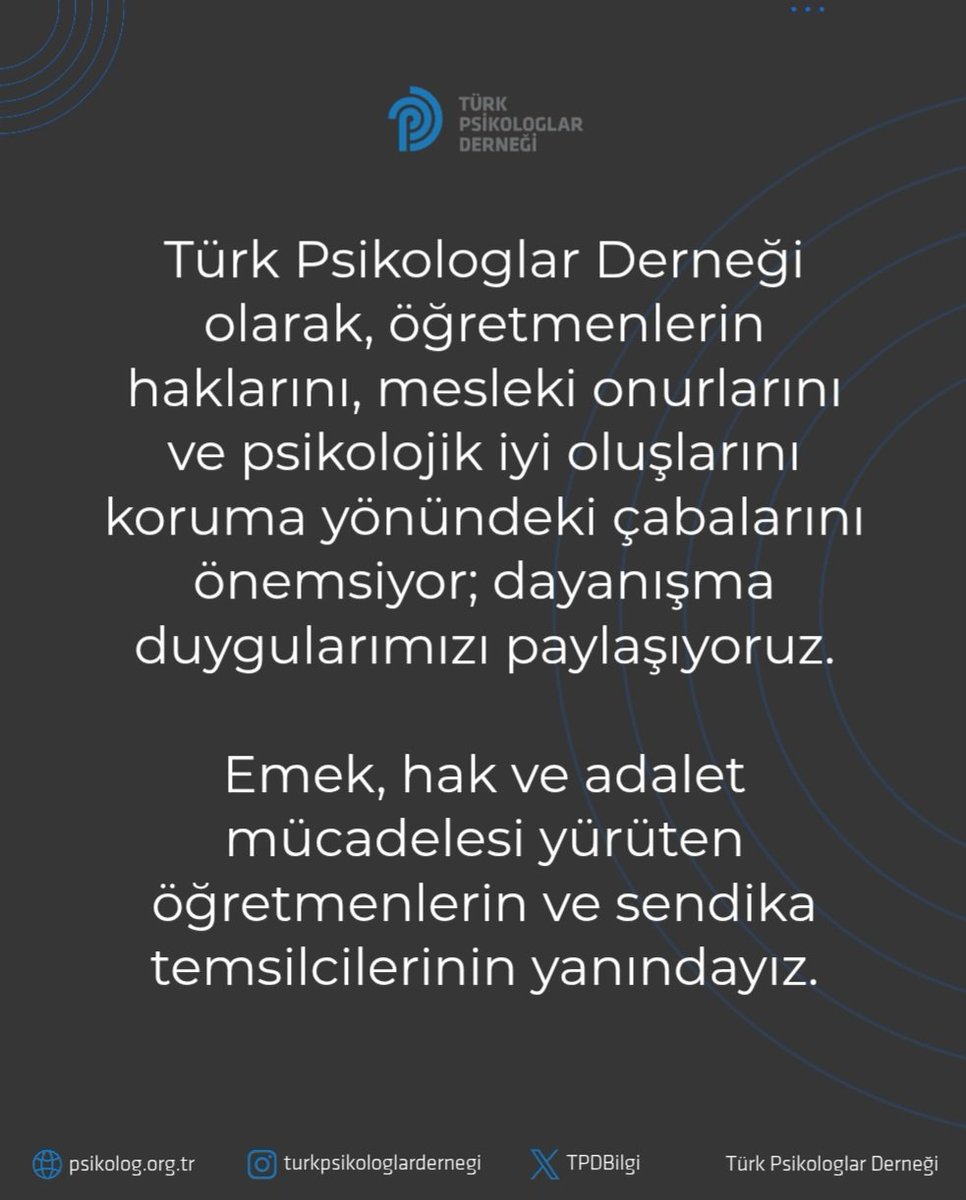 TPDBilgi's tweet photo. Türk Psikologlar Derneği olarak, öğretmenlerin haklarını, mesleki onurlarını ve psikolojik iyi oluşlarını koruma yönündeki çabalarını önemsiyor; dayanışma duygularımızı paylaşıyoruz.

Emek, hak ve adalet mücadelesi yürüten öğretmenlerin ve sendika temsilcilerinin yanındayız. https://t.co/JAXterW5OM