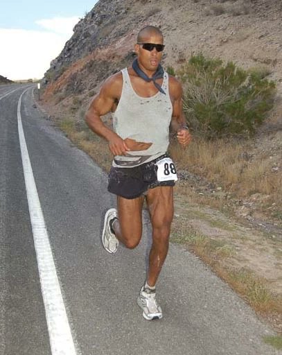 successmoverss's tweet photo. "You don't find yourself by thinking. You find yourself by doing."

— David Goggins https://t.co/HhJdS45Faa
