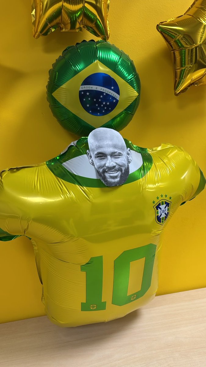 eduposes's tweet photo. Tudo pronto por aqui, mostra sua força Brasil!! 🇧🇷🇧🇷

#NeyDay https://t.co/a8rQC0gP48