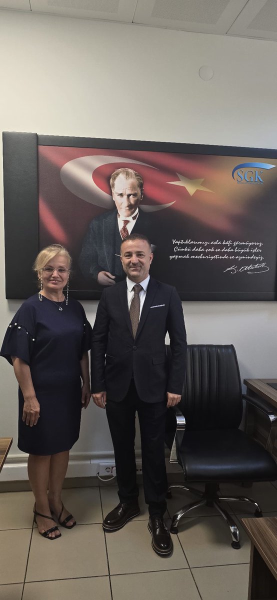 mhpavcilarilce's tweet photo. İlçe SSK Müdürü Sayın Fatma Çalışkan'ı, İlçe Başkanımız Sayın Erhan Bulaca, KAÇEP Başkanımız Sayın Yasemin Tufan ve yönetim kurulu üyelerimiz ile birlikte makamında ziyaret ettik.

Misafirperverliği ve samimi sohbetleri için Sayın Müdürümüze teşekkür ediyor, çalışmalarında başarılar diliyoruz.
@_MHPistanbul_ 
@BBvolkanyilmaz 
@rahmancanmhp 
@erhanbulaca