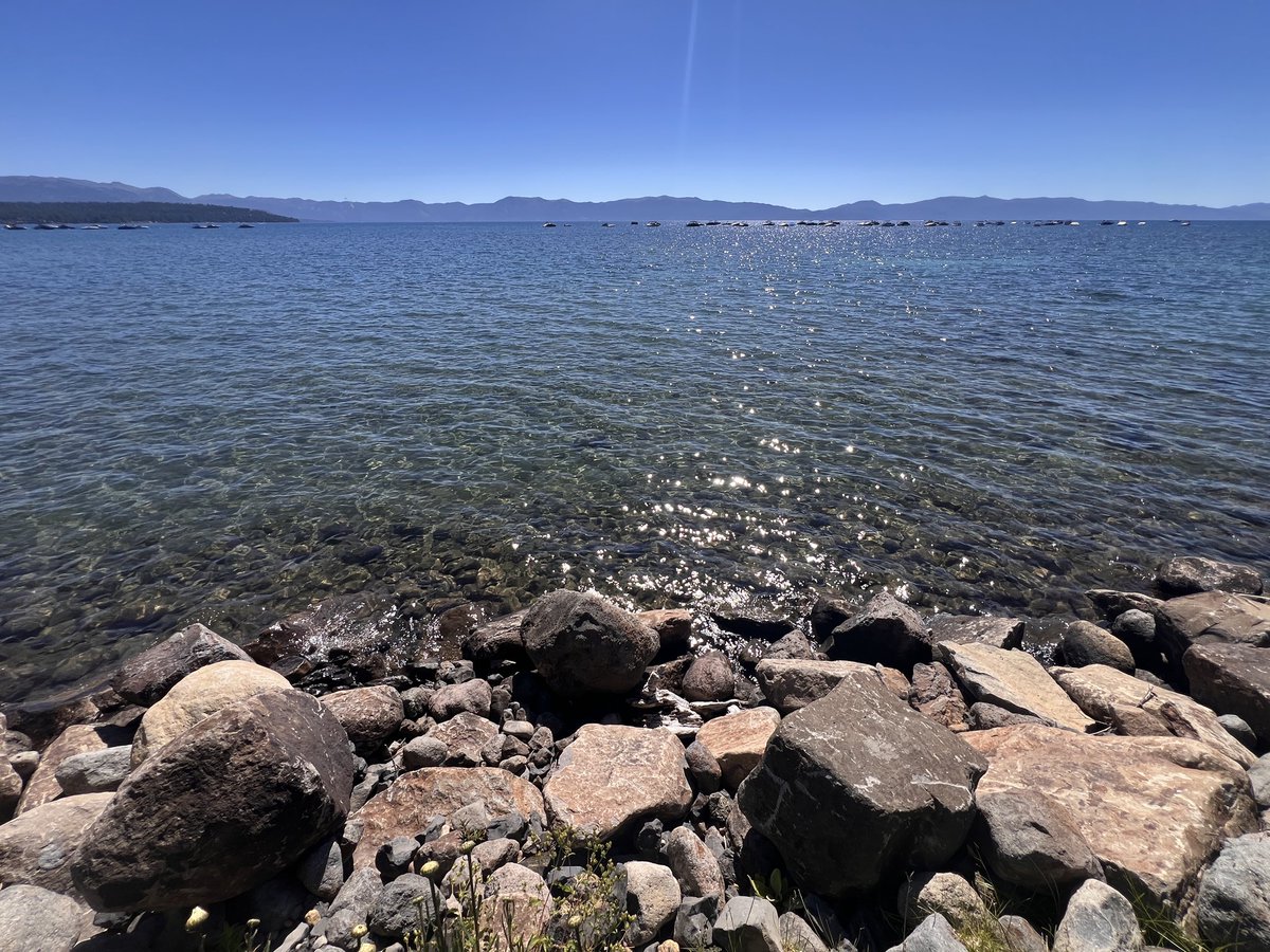 ZN0814's tweet photo. Lake Tahoe https://t.co/vFfqBVoZJV