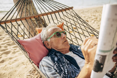 Pinnacle_Wealth's tweet photo. For a one-person household, Social Security can make a big difference in how much savings it takes to retire comfortably. https://t.co/mtJ9TkFhHF https://t.co/IvDFFgenWn