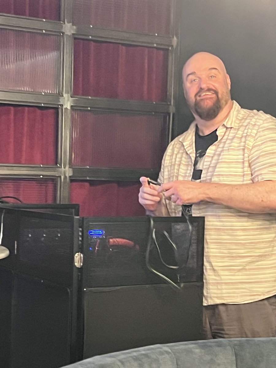 Igniteliv's tweet photo. Our tech team (i.e. @MethodDan) is getting everything set up here at Lime Street Central. 

Did we mention that we have air conditioning? Come on down, hang with the cool
Kids. https://t.co/UysaikjOFo