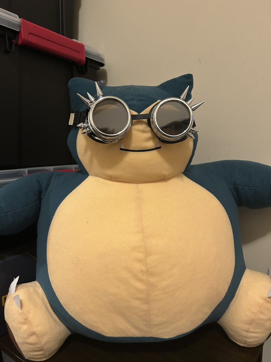 AcediaFB's tweet photo. Lunch the Snorlax https://t.co/IzFR8puk9Q