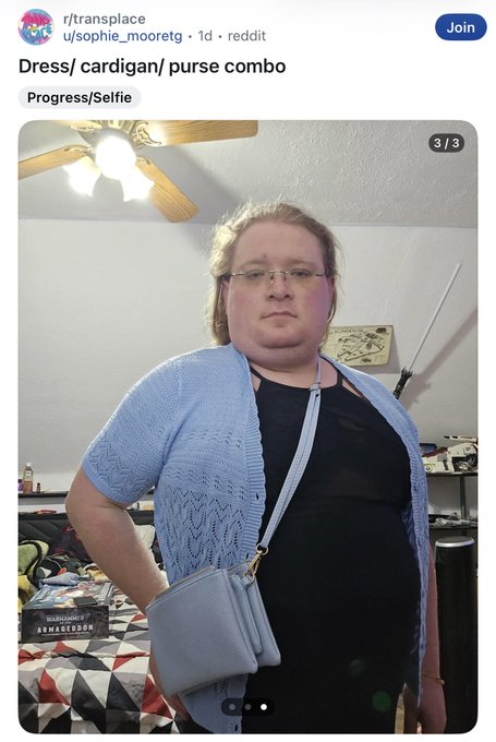 MaryCate Delvey - The Warhammer Armageddon box in the background is the cherry on top of this shitshow lol https://t.co/2r382tPIFp