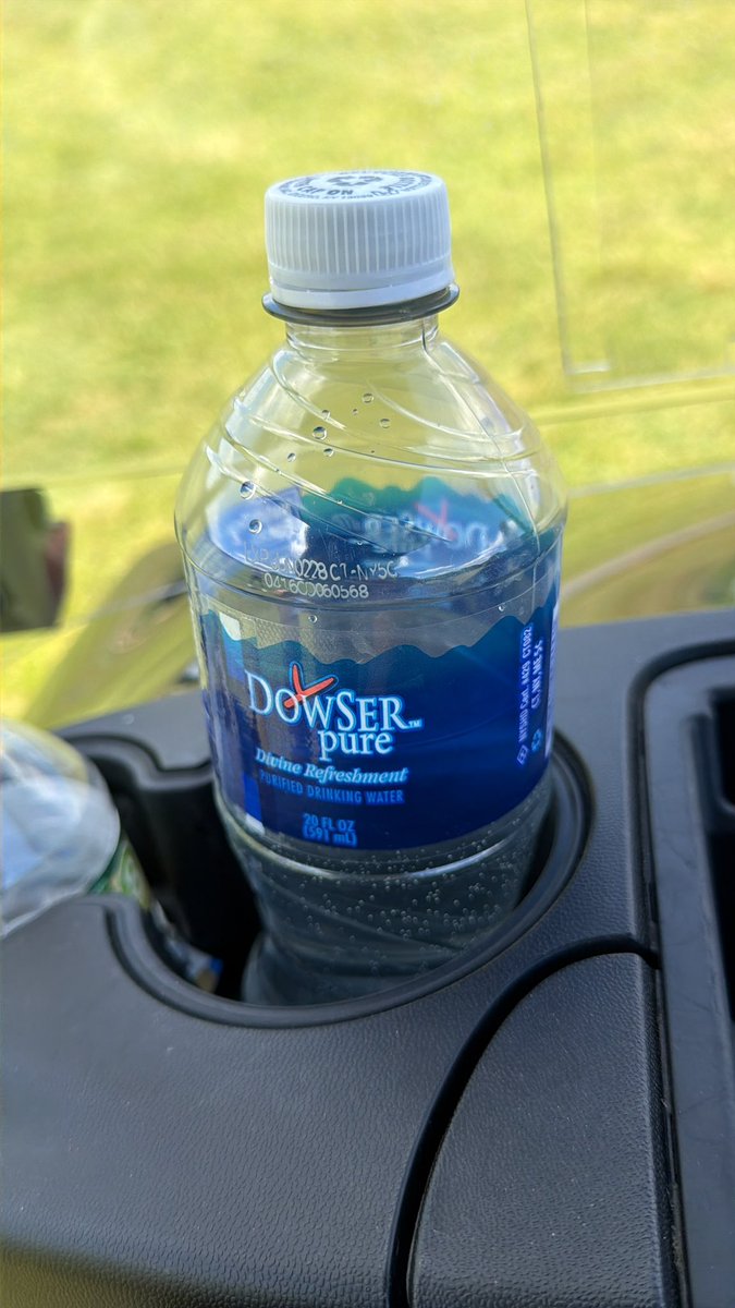 ChesterFor3's tweet photo. “No son, we have Aquafina at home” https://t.co/7V1ohBLqwY