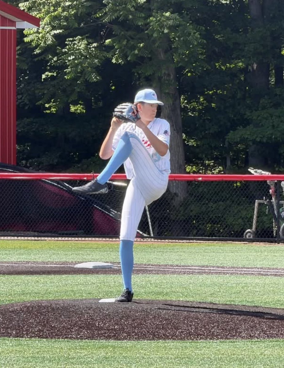 BrayMascari13's tweet photo. Quick recap from Father’s Day weekend: 

Pitched against Legacy 18u 

7.0 IP  4H  3R  2BB  8SO

@FlatgroundApp @beesbase @PB_Uncommitted @BUncommitted https://t.co/N3cx81fTf9