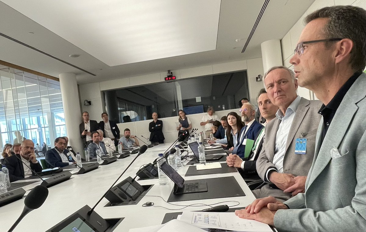 Willem_vdVoorde's tweet photo. #BENELUX countries 🇧🇪🇳🇱🇱🇺 joined forces today to bring together their Defence industry players at their successful industry day at #NATO HQ. #bettertogether @BelgiumMFA @FranckenTheo @BelgiumNATO https://t.co/K558WH5Zzq