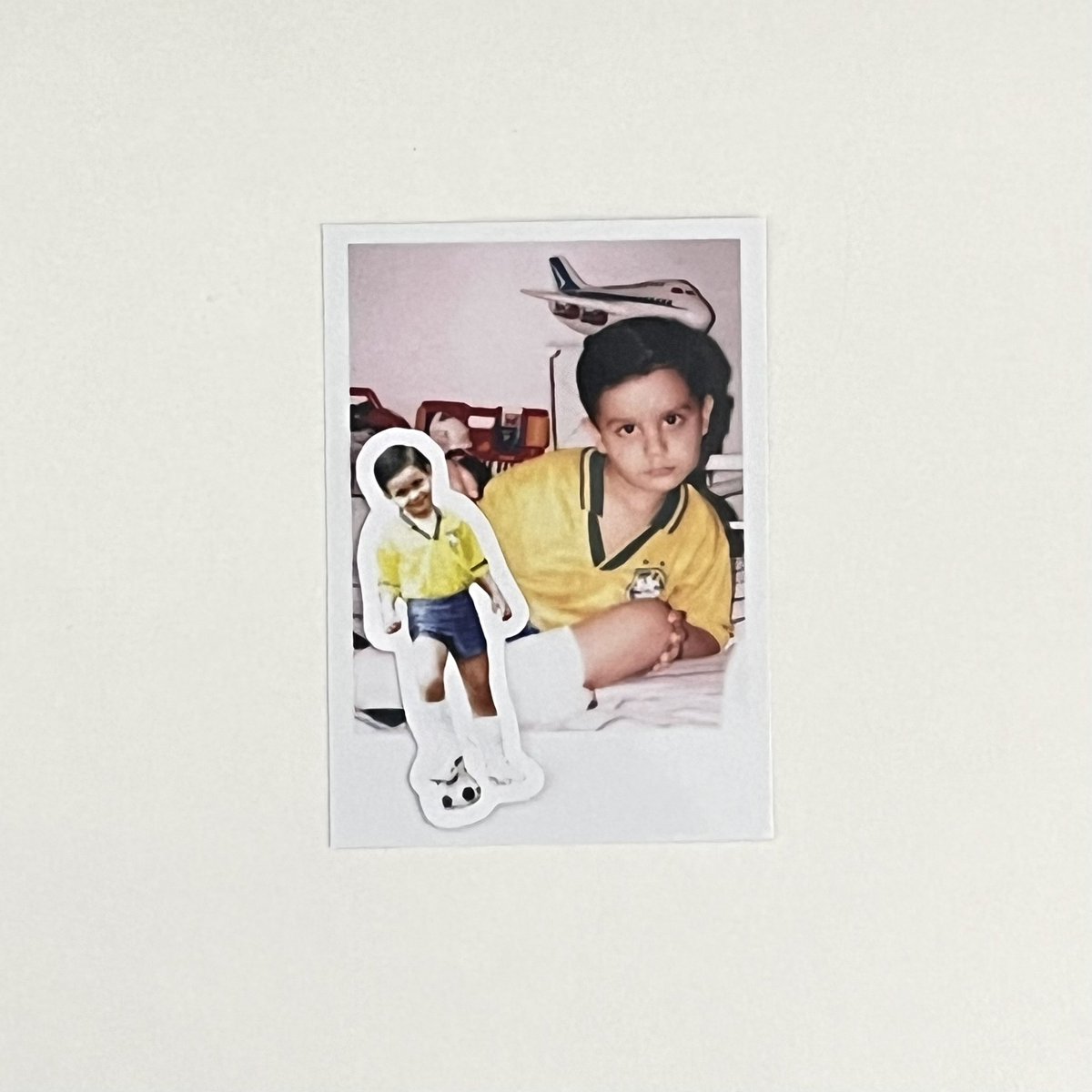 luangoogie's tweet photo. 🇧🇷 SORTEIO 🇧🇷

polaroid e adesivo luan brasileirinho + 6 polaroids

REGRAS: 

- me seguir e seguir @/polariestore no instagram
- dar like e rt nesse post
- marcar 2 amigos (quanto mais comentar, mais chances) 

envio por minha conta 
resultado: dia 03/07 https://t.co/cjVYsZVp6j